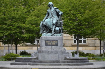 Otto-von-Guericke-Denkmal, Magdeburg