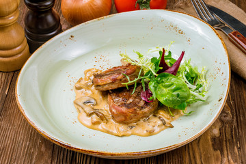 medallions of beef