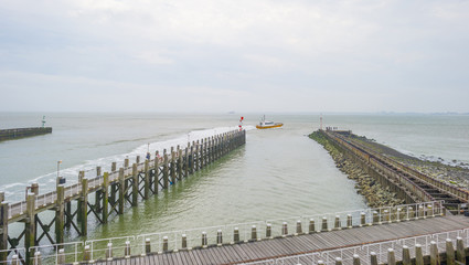 Obraz premium View of the port of the historic city of Vlissingen in spring