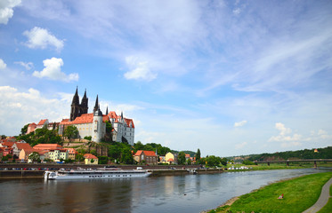 Fototapeta premium Medieval Albrechtsburg castle overlooking the Elbe river in Meissen, Germany