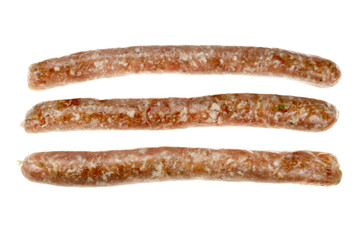Frische rohe Bratwürstchen freigestellt