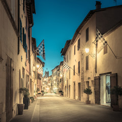 Fototapeta na wymiar San Quirico D'orcia by night, Tuscany