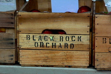 sign, wooden, wood, old, box, label, stamp, crate, street, vintage, business, weathered, rustic, warning