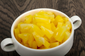 Canned pineapple