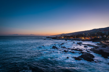 Fototapeta premium PUERTO DE LA CRUZ, TENERIFE / SPAIN - FEBRUARY 24 2018: Morning view on bay of Puerto de la Cruz