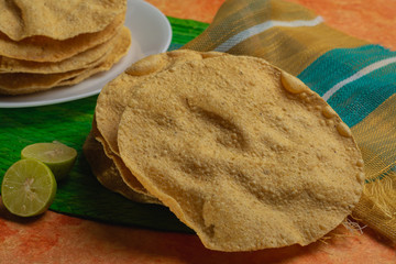 Tostadas Saladas