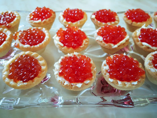 Red caviar tartlets