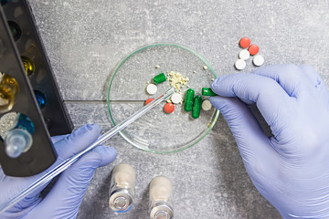 Illegal drug manufacturing. Handling of drugs. Treatment drugs. Circulation of medicines.