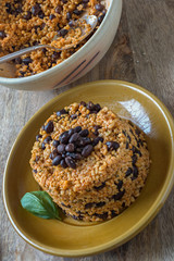 Bulgursalat mit schwarzen Bohnen