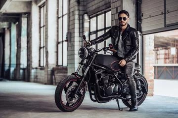 Foto op Plexiglas Biker met moderne motorfiets © Vasyl