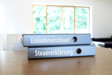 Einkommensteuer & Steuererklärung