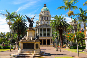 Durban City Hall with the War Memorial, KwaZulu-Natal province, South Africa - obrazy, fototapety, plakaty