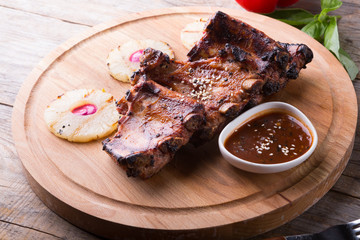 Grilled pork ribs