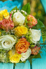 Rosenstrauß mit verschiedenen Rosen