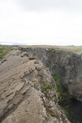 Felsspalte über der Höhle Grjótagjá im Mývatn-Gebiet / Nord-Island