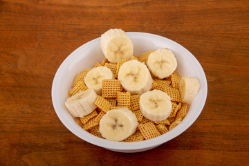 Crunchy Corn Cereal with Sliced Bananas