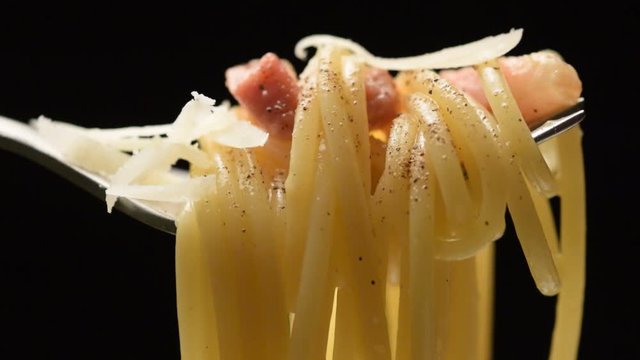 Spaghetti alla carbonara Cucina italiana Карбонара &Kappa;&alpha;&rho;&mu;&pi;&omicron;&nu;ά&rho;&alpha; Italian cuisine 카르보나라 video pasta كاربونارا カルボナーラ 培根蛋麵 