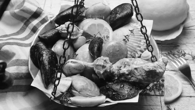 Marisc Frutti di mare Marisco Schalentier Fruto do mar Động vật c&oacute; vỏ Shellfish Fruit de mer video بكلويز Seafood Murice Scongillio Muccuna Garusolo 