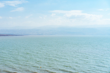 Obraz premium The calm dead sea in Israel