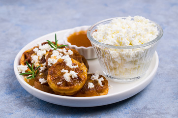 Round fried waffles