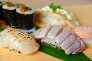 Nigiri sushi grilled rare chutoro (Maguro)