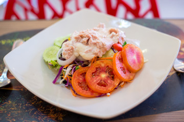 Tuna and vegetable salad