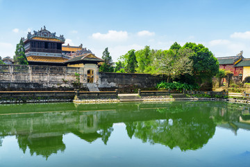 Naklejka premium Ngoc Dich Lake at the Imperial City in Hue, Vietnam