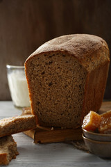 Rye bread with honey
