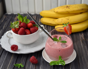Strawberry, raspberry and banana smoothie made with fresh ingredients