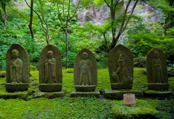 お地蔵さんと緑