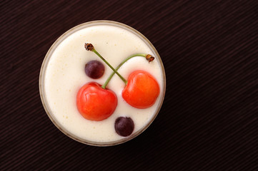 スイーツ　プリン　チェリー　デザート