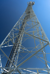 neuer funkmast von unten