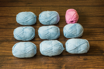 Colored coils of thread for knitting warm clothes