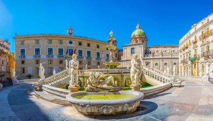 Fotobehang The pretoria fountain in Palermo, Sicily, Italy © dudlajzov