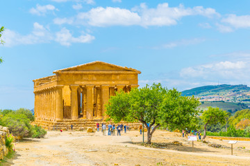 View of the Concordia temple in the Valley of temples near Agrigento in Sicily, Italy - obrazy, fototapety, plakaty