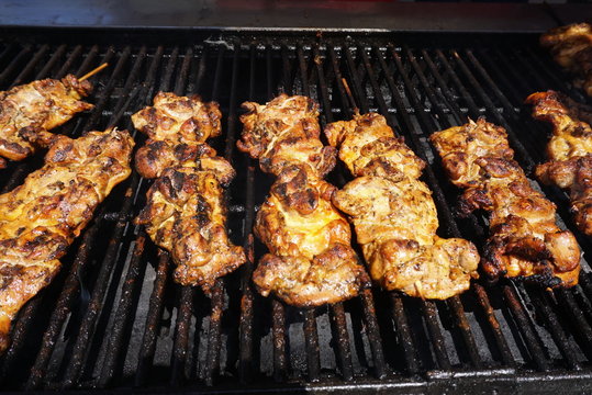 Cincinnati Fountain Square  Summer Food Festival, Chicken,  Chicken Tacos, Street Foot. 