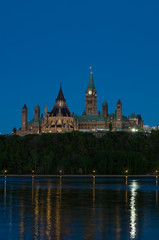 Fototapeta na wymiar Canadian Parliament Building in Spring Viewed from the Quebec Side
