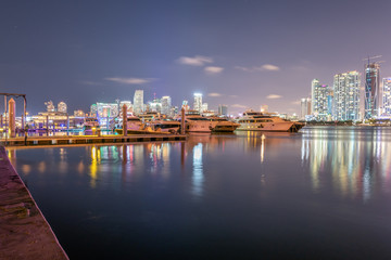 Fototapeta na wymiar Evening Shot of the Miami Skyline & MacArthur Causeway