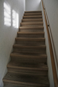 木製の階段