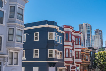 Fototapeta na wymiar San Francisco, typical colorful houses 