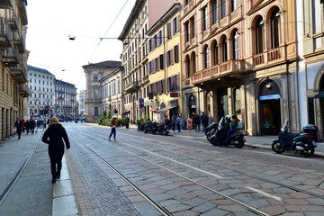 イタリアのミラノの教会と大学