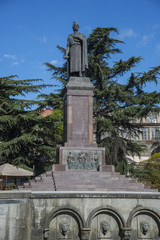 Fototapeta na wymiar Shota Rustaveli Statue, Tbilisi