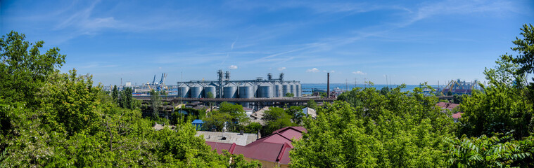 Obraz premium granary in the seaport, Odessa