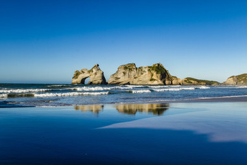 Fototapeta na wymiar Wharariki Beach New Zealand