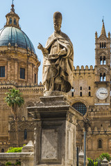 Fototapeta na wymiar Famous cathedral church of Santa Rosalia and statues of San Gregorio Magno in Palermo, Sicily island in Italy.
