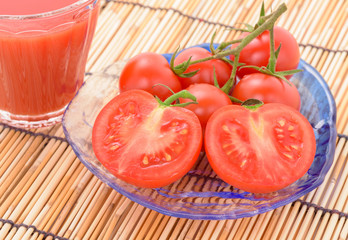 トマトとトマトジュース
