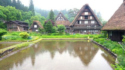 Fototapeta na wymiar Shirakawa-go village in the rainy day