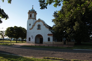 Fototapeta na wymiar Iglesia siglo XIX