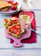 Toasted bread with strawberry and spicy butter