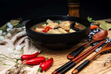wok fried chicken stir fry with sweet peppers and chinese vegetables
